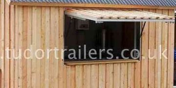 Roadside vendors requested to remove booths from public roadsides by Monday 5.00pm