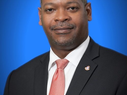 Minister De Weever: Commends Police & Participants in Cops & Kids Programme