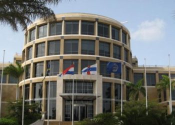 Central Bank Curacao board member suspected of concealing cash flows