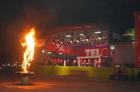 Last Lap jump-up/burning of King Momo