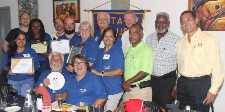 MID ISLE ROTARIANS RECOGNISED AT DISTRICT CONFERENCE