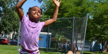 CPS: For Children to Grow Up Healthy, Less Sit and More Play