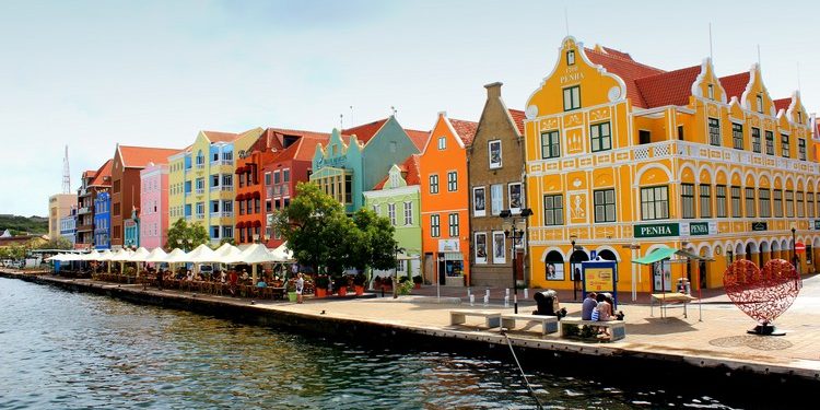 Curaçao government emphasizes the need for an integrated approach to Venezuela crisis (press release)