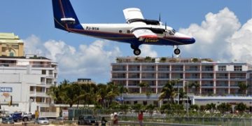 Passenger accidentally open emergency door