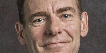 Finance State Sec. accused of limiting investigation into tax office mistakes