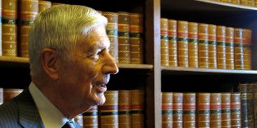 Fmr. PM Dries van Agt suffered a stroke