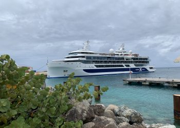 Celebrity Flora Expedition Vessel makes Fuel & Provision Stop on its way to the Galapagos Islands