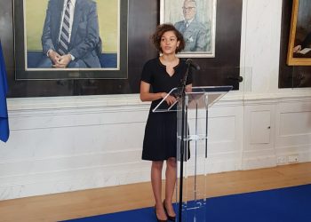 Carla Vlaun joins Minister Wuite to unveil Ruby Bute’s Artwork at Dutch Second Chamber of Parliament in the Netherlands