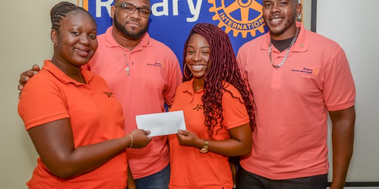 Rotary Sunset Donates to Jeunesse Soualiga