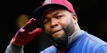 Former Boston Red Sox star David Ortiz shot in the back in the Dominican Republic