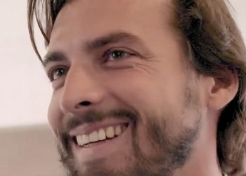 Populist party expels Senator over fraud allegations