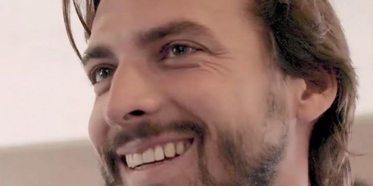 Populist party expels Senator over fraud allegations