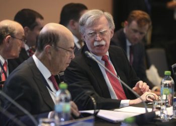 Bolton warns foreigners that violate Venezuela asset freeze