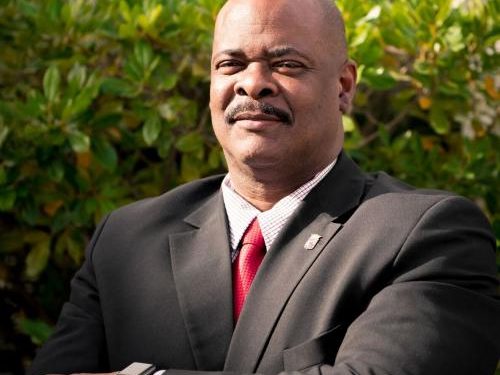 45 million guilders wrongly paid to civil servants