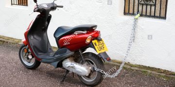 Two suspects arrested for theft