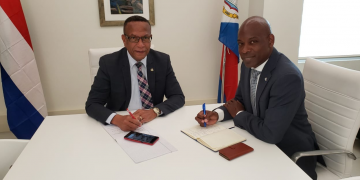 SMITH AND SOMERSALL DISCUSS SINT MAARTEN STUDENTS SUPPORT IN THE NETHERLANDS