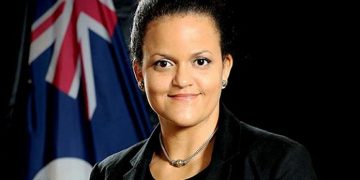 Cayman Islands negotiates regulation with offshore sector