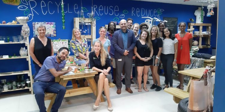 Minister Wever meets  with Green Initiatives