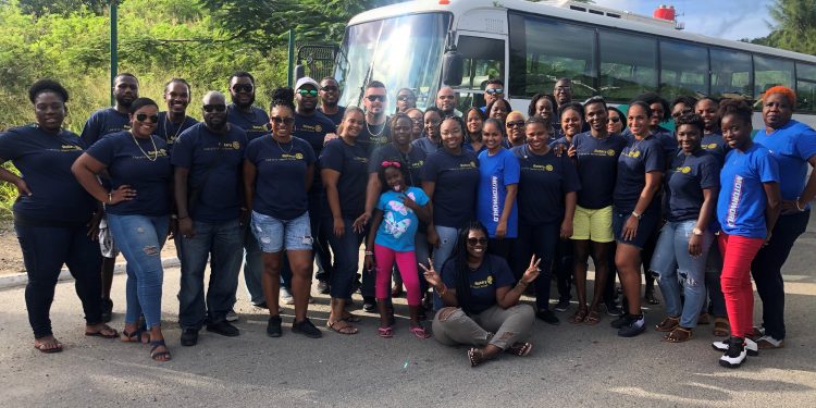 Over 350 Hot Meals Distributed by Rotary St. Martin Sunset and Motor World
