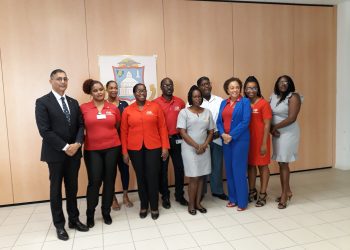 Minister Geerlings says civil servants the foundation of Sint Maarten’s democracy as 11 take the oath