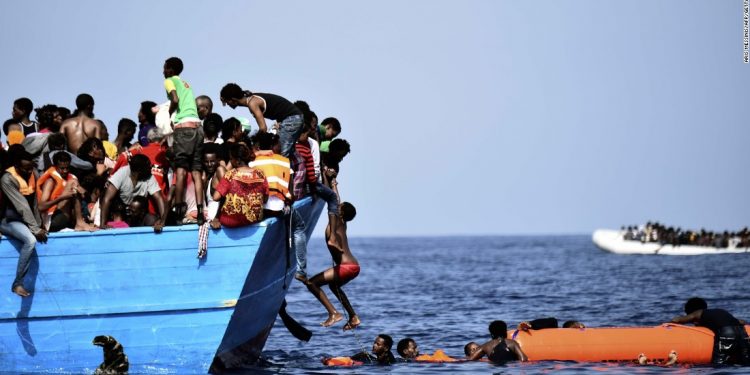 Large group of undocumented migrants arrested