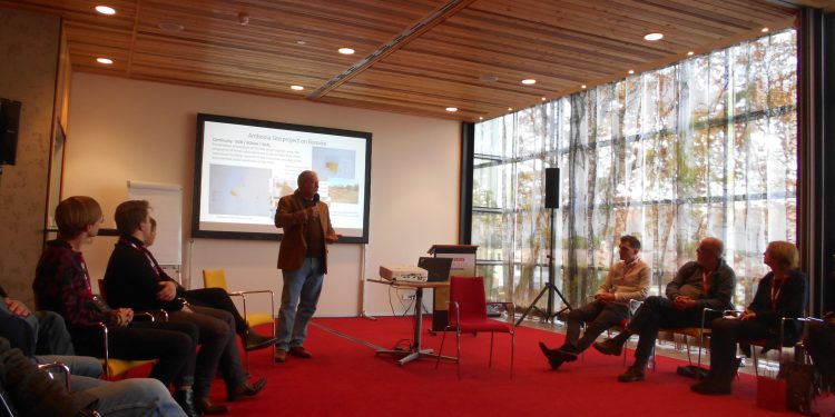 Haviser in Netherlands National Archaeological Congress at Apeldoorn