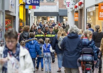 Dutch getting heavier, slightly taller