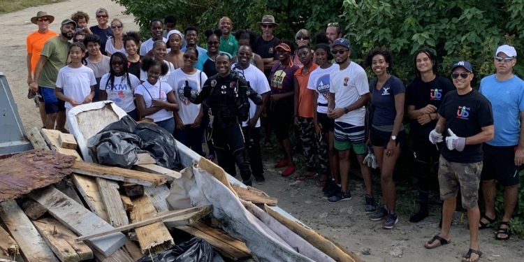 Mullet Pond Freed of Garbage