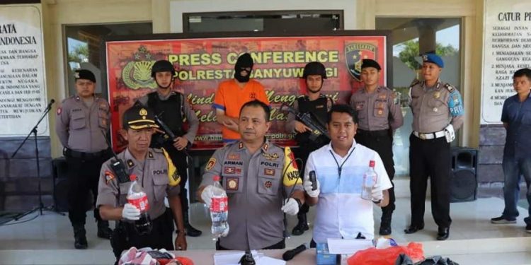 Dutch man allegedly choked wife to death with USB cable in Indonesia