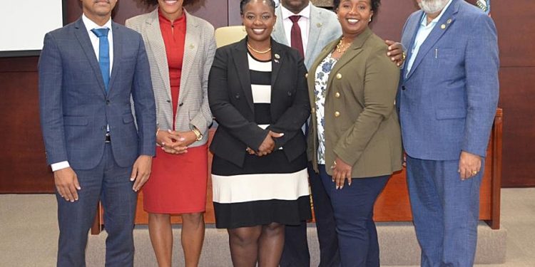 Mullet Bay Inquiry Commission  members installed by Parliament