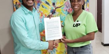 “Road to Independence” Presented to UP Party Leader by Arrindell