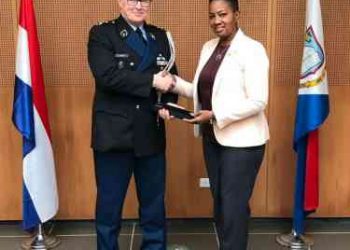 Prime Minister Silveria Jacobs meets with Commander of Marechaussee