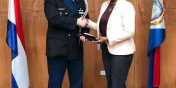 Prime Minister Silveria Jacobs meets with Commander of Marechaussee