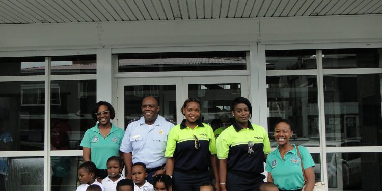 Sint Maarten Police Force (KPSM) welcomed the first school visit for the year 2020