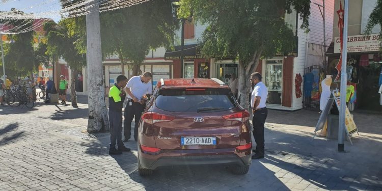 Drugs confiscated from presumed dealer on the Back street
