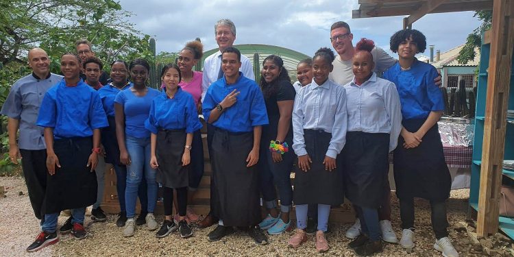 Minister Slob proud of education in Caribbean Netherlands