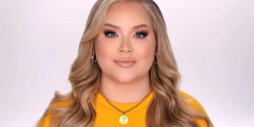 Transgender influencer NikkieTutorials blackmailed into coming out
