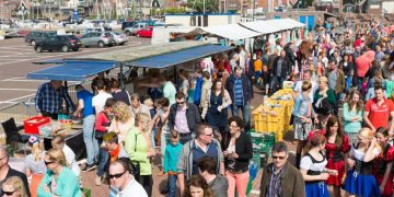 Immigration boosts Dutch population to 17.4 million as 2020 gets underway
