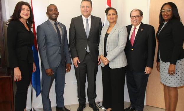 St. Maarten Finance Minister meets with CBCS Supervisory Board