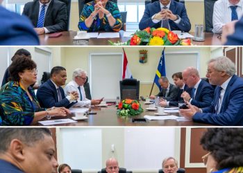 Prime Minister of Curacao meets with Minister Knops