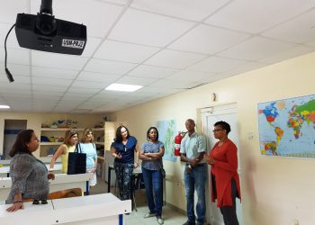 Island Gems donate projectors to University of St. Martin
