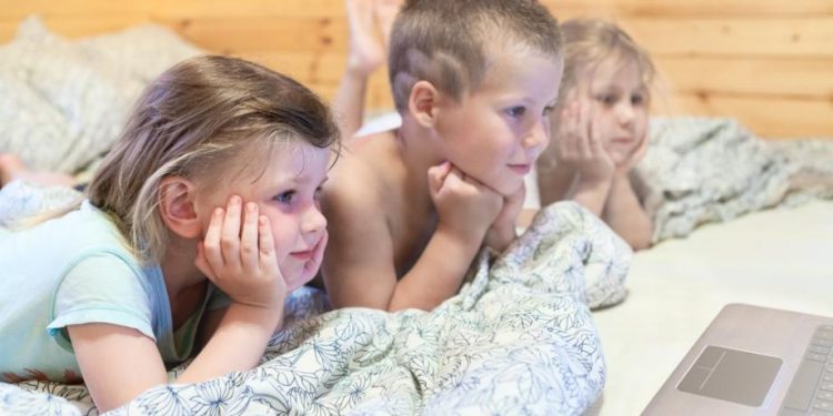 Dutch viewers’ guide to warn about sex, violence in YouTube videos