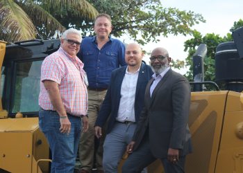 Bulldozer delivered to VROMI Ministry will improve landfill management