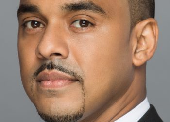 Parliaments zero in on economic, labor stimulus