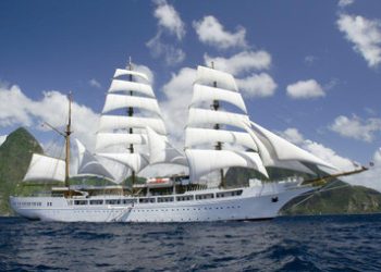 Sea Cloud II was in Port for Fuel and Food Provisioning on Thursday