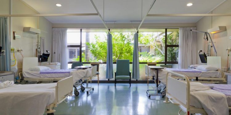 Rotterdam hospital closes ICU over possible Covid-19 infection