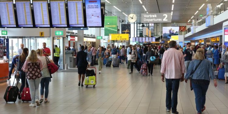 Netherlands to ban flights from China, Italy, South Korea: Minister