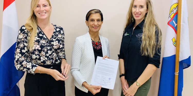 St. Maarten’s Environmental Non-Governmental Organizations Present Support Letter to Parliament for the ban on Single-use Plastic Items Initiated by MP Sarah Wescot-Williams