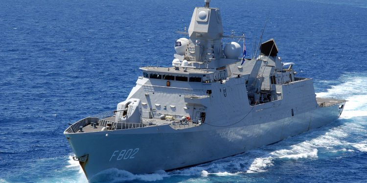 Defense sends naval vessel to the Dutch Caribbean for corona assistance