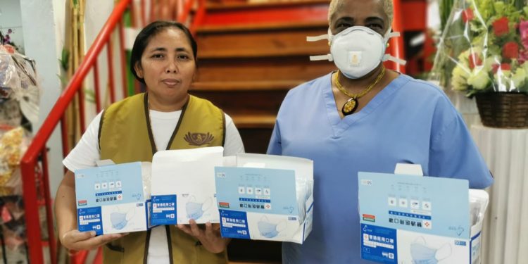 Tzu Chi donates masks to critical organizations